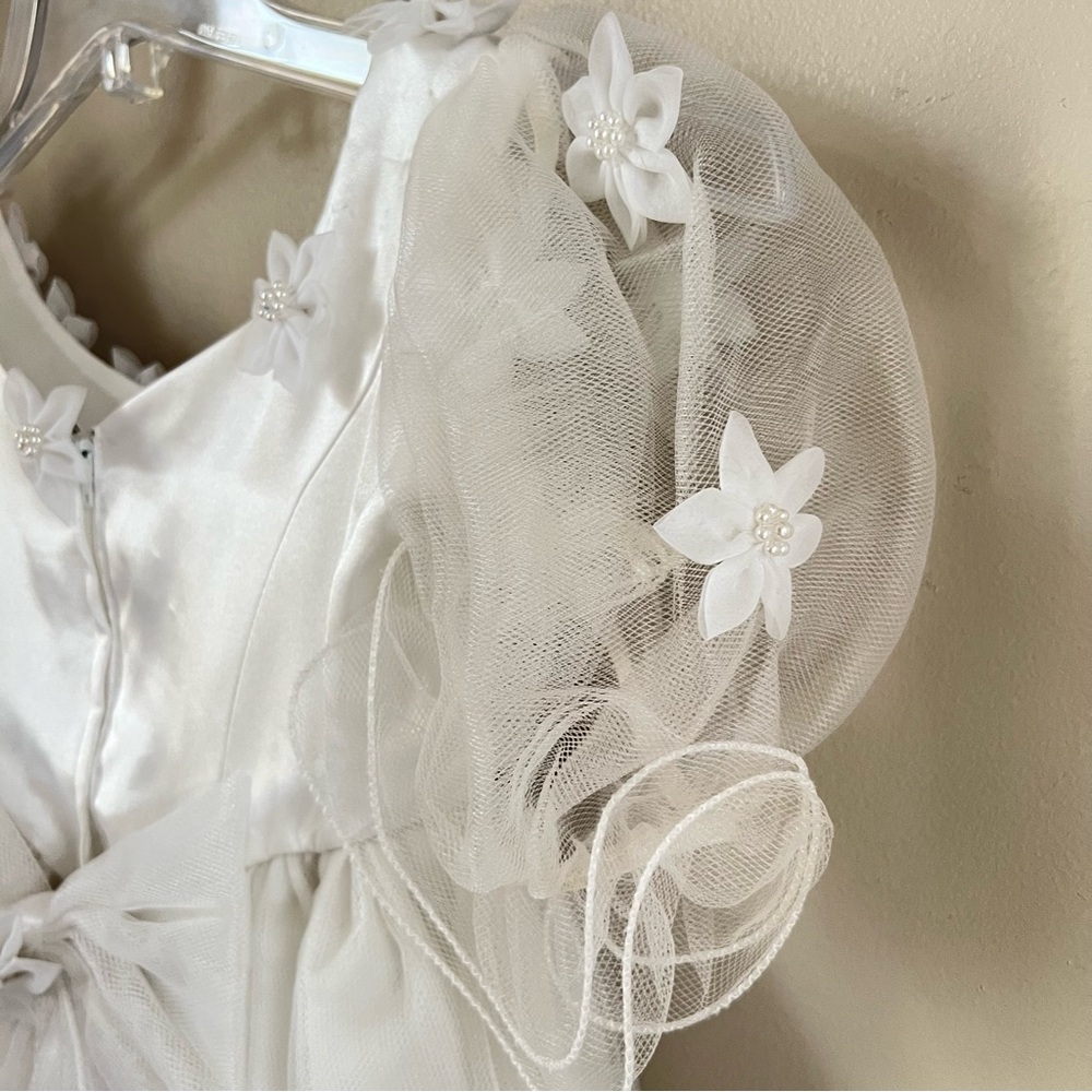 Eden Bridals White Flower Girl Dress with Puff Sleeves Balletcore Size 3 - Picture 10 of 16